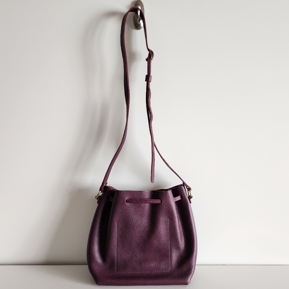 Portland Leather Large Plum Bucket Bag - Picture 5 of 13